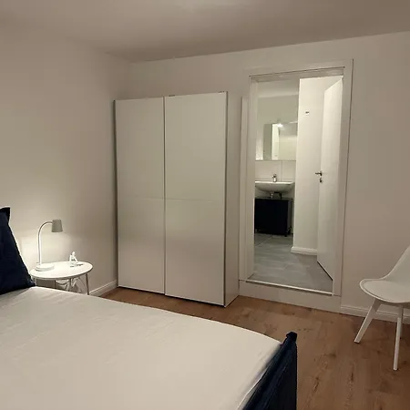 Neue Huebsche 2 Mit Schoener Terrasse Und Blick Ins Gruene Hamburg